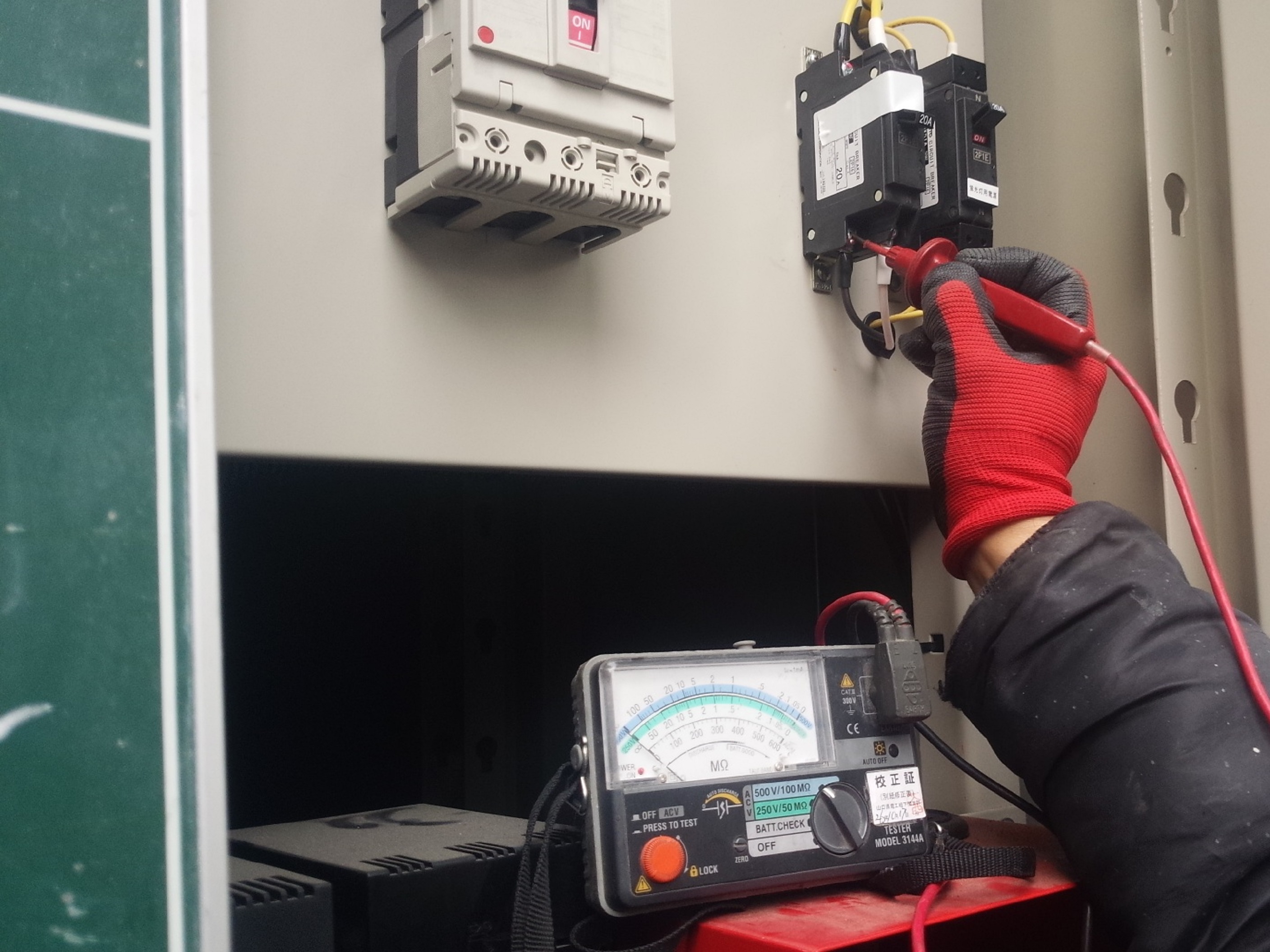 下関市立長府公民館屋内消火栓設備設置電気設備工事の画像2